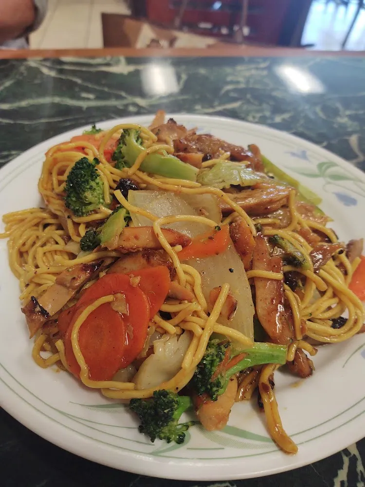 BBQ Chicken Yakisoba Noodles